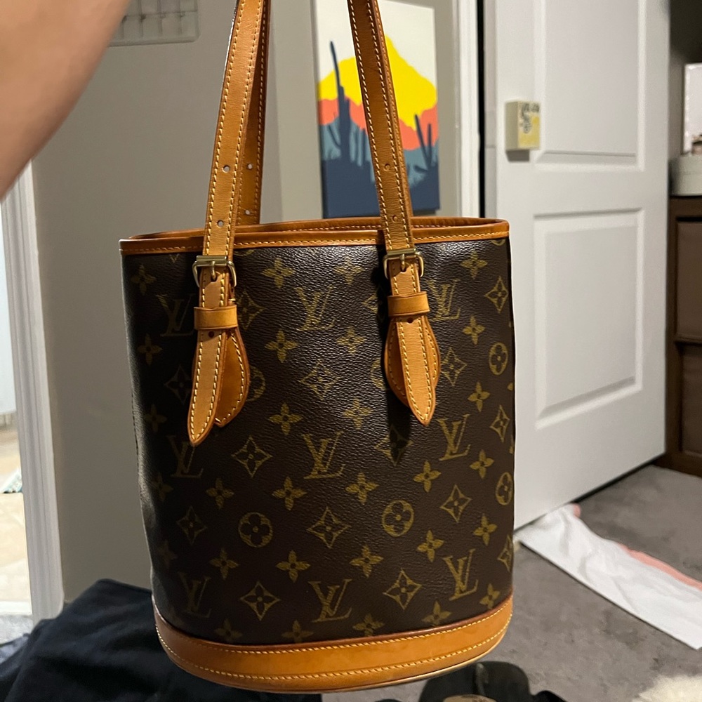 Louis Vuitton petit bucket bag